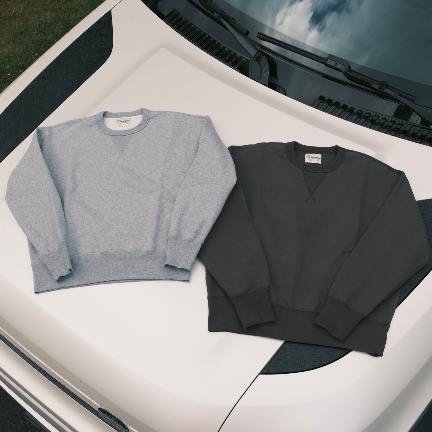 Single-V Crewneck Sweatshirt - Charcoal