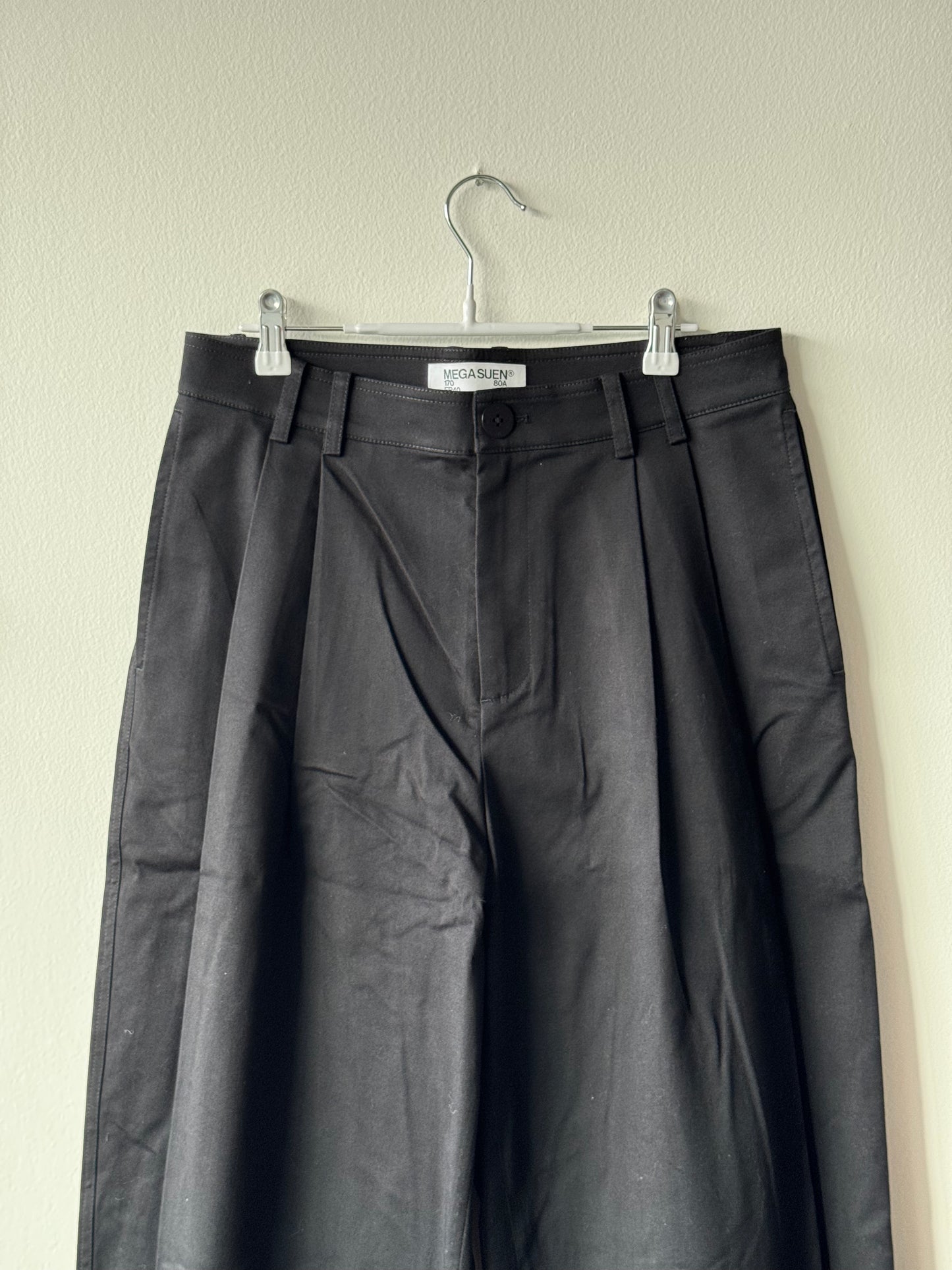MEGASUEN Double Pleated Wide Leg Trousers - Black (Size: 31)