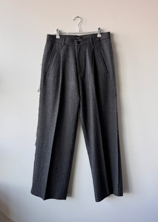 Huntingold Double Pleated Raw Edges Wool Trousers (Size: 32)