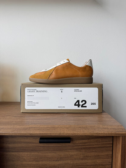 PANE Light Trainers (Size: 42)