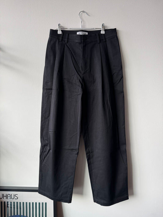 MEGASUEN Double Pleated Wide Leg Trousers - Black (Size: 31)