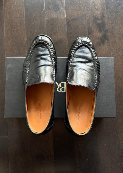 Banana Republic Moc Toe Loafer (Size US8.5)
