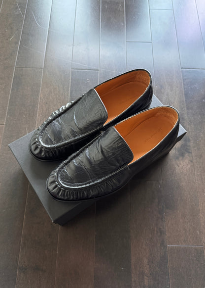 Banana Republic Moc Toe Loafer (Size US9)